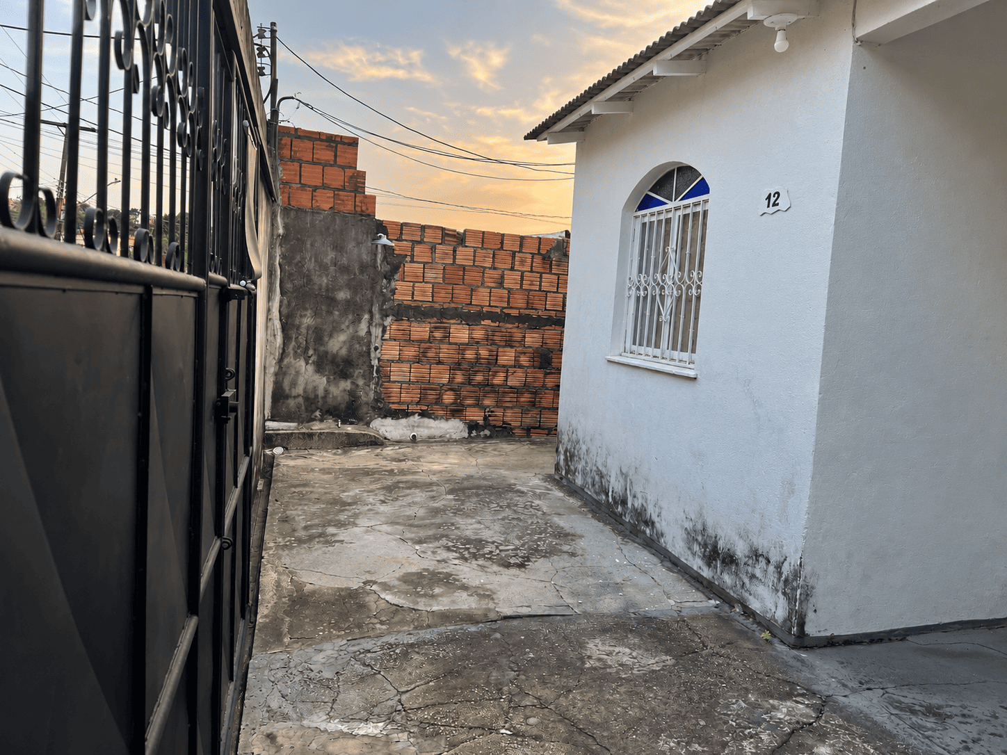 Quintal e área externa da casa